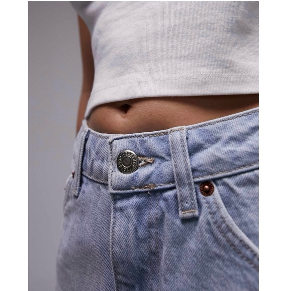 TOPSHOP Denim Shorts A-Line Mom Shorts Bleach Wash - Picture 12 of 17